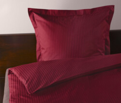Duvet set  satin single plain red  PL